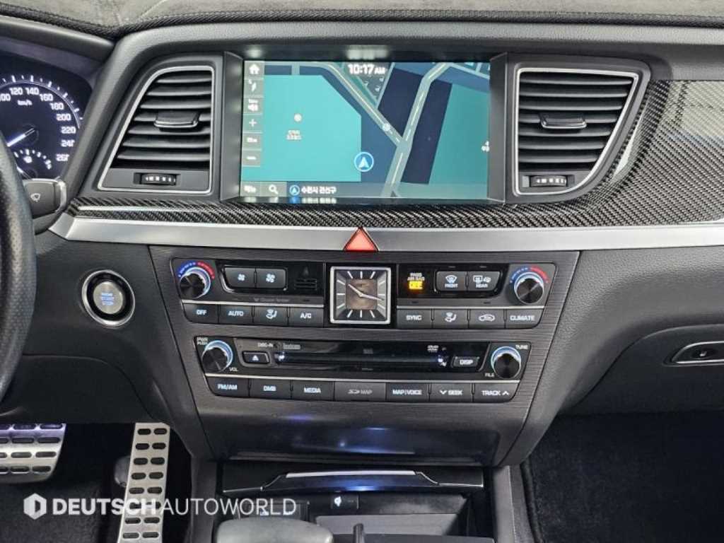 Genesis G80 — photo 14