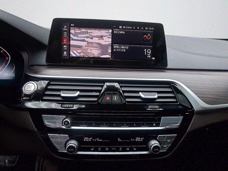 BMW 5-Series — photo 09