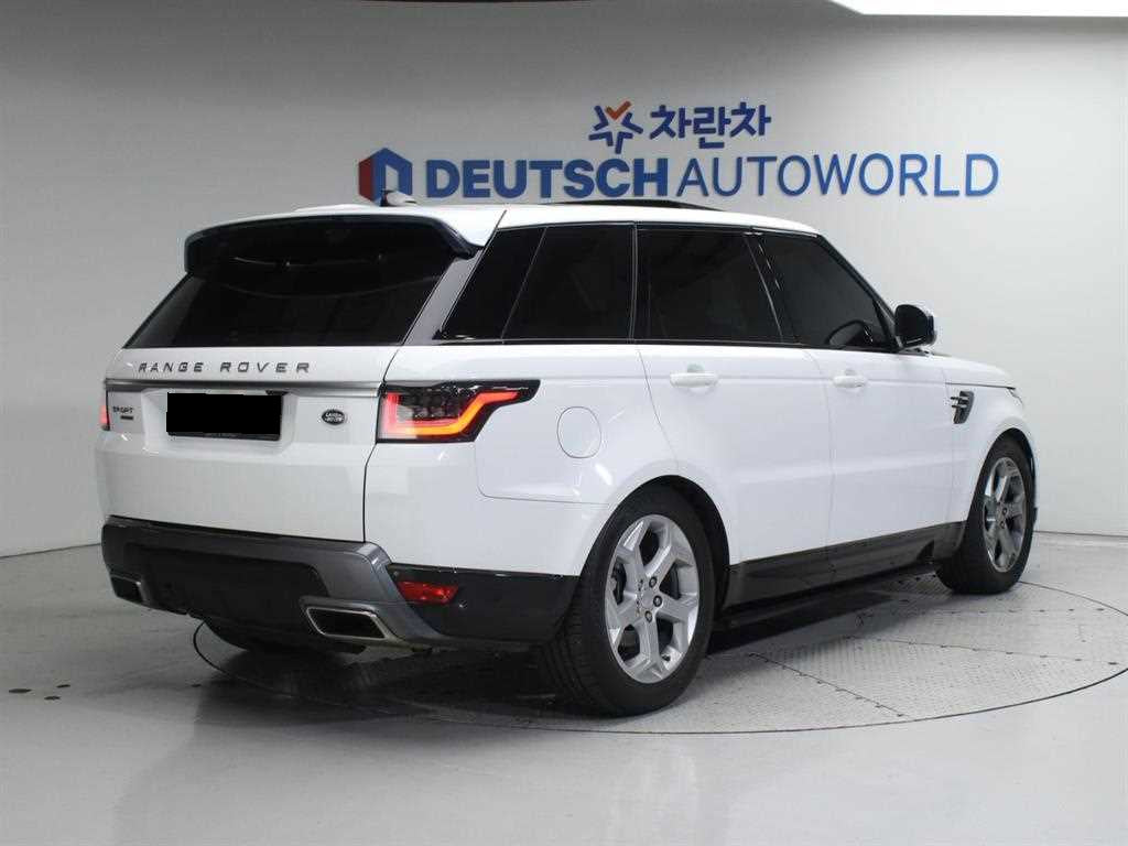 Land Rover Range Rover Sport — photo 03