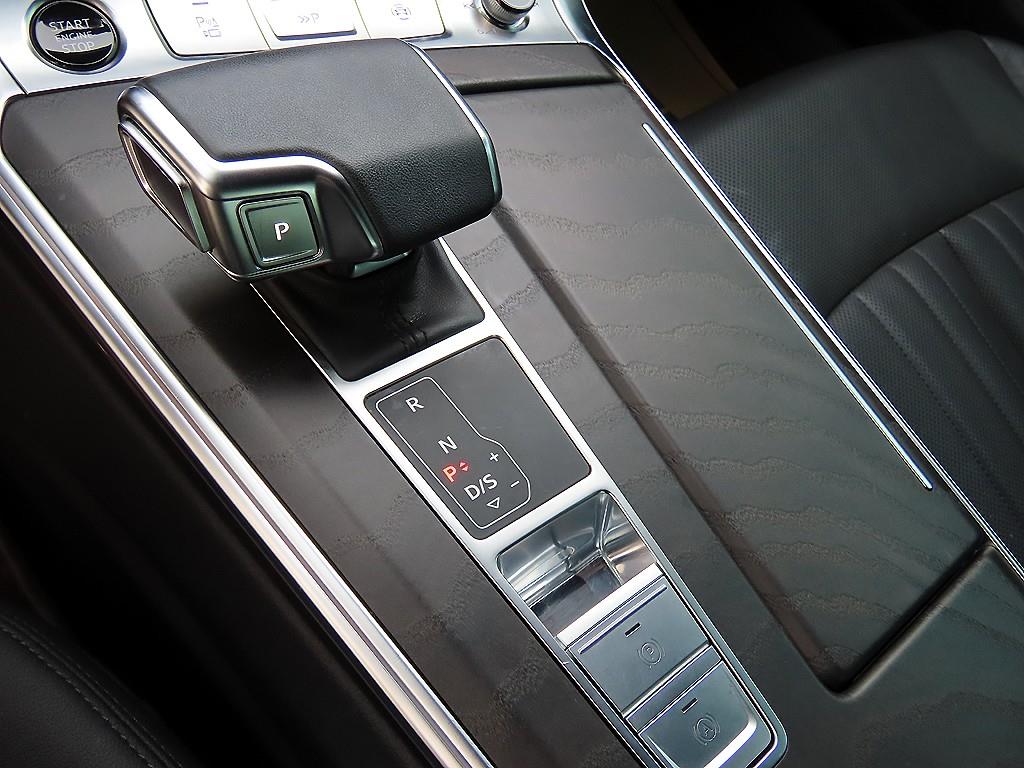 Audi A6 — photo 11