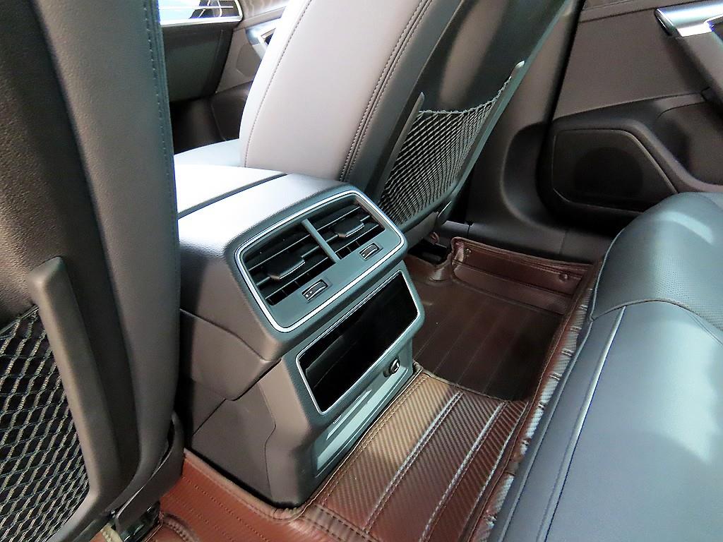 Audi A6 — photo 15