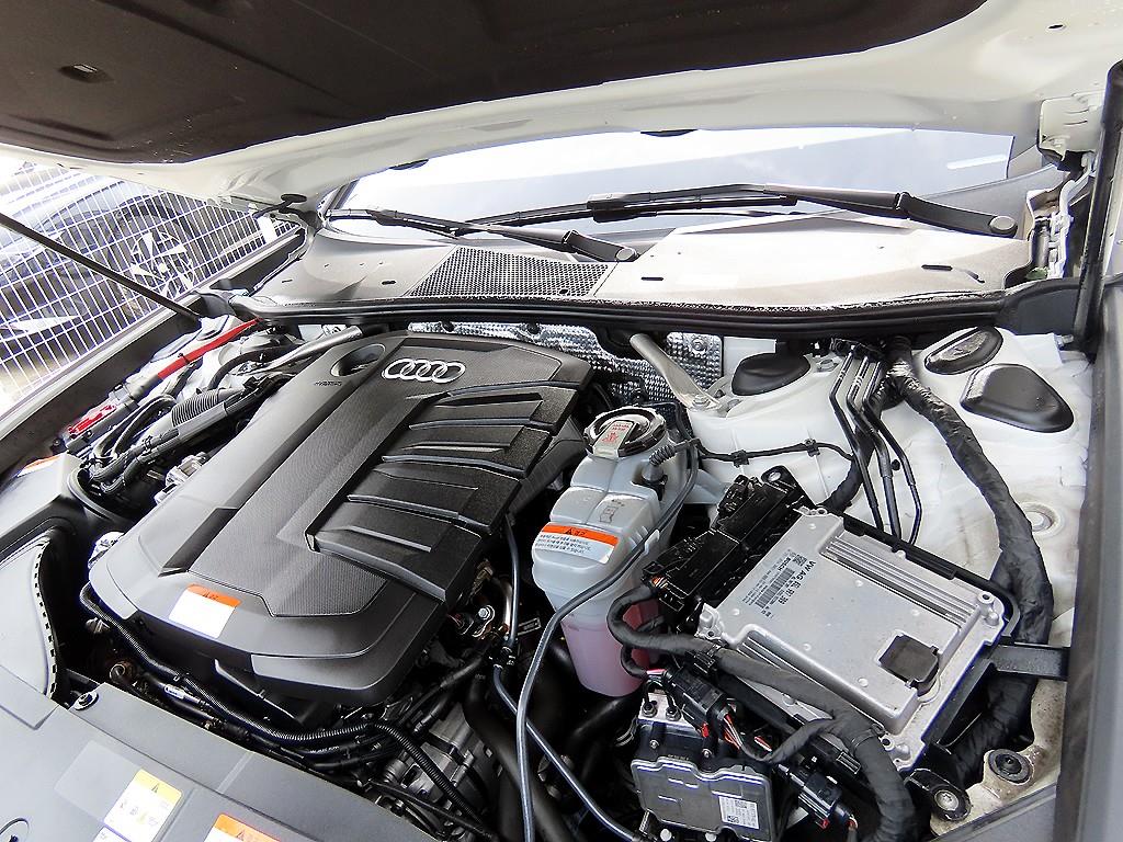 Audi A6 — photo 19