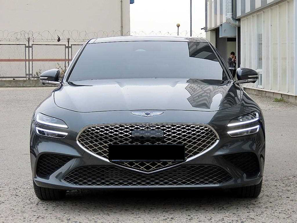 Genesis G70 — photo 01