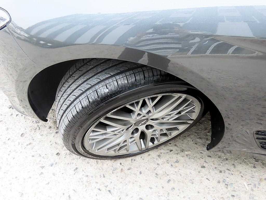 Genesis G70 — photo 20