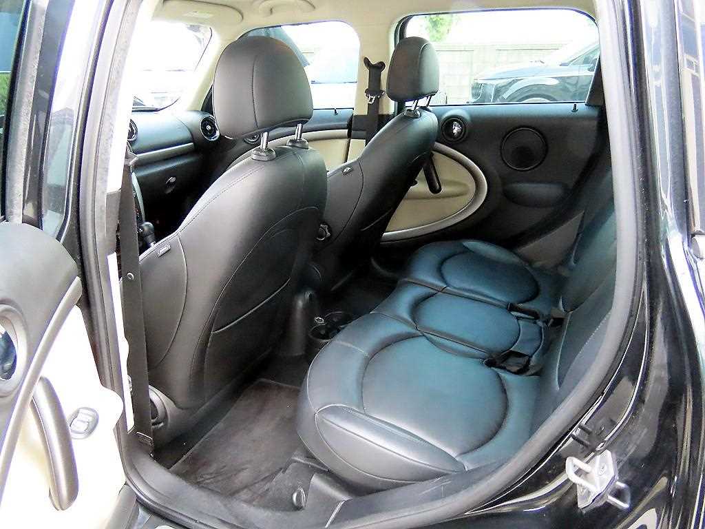 Mini Countryman — photo 06