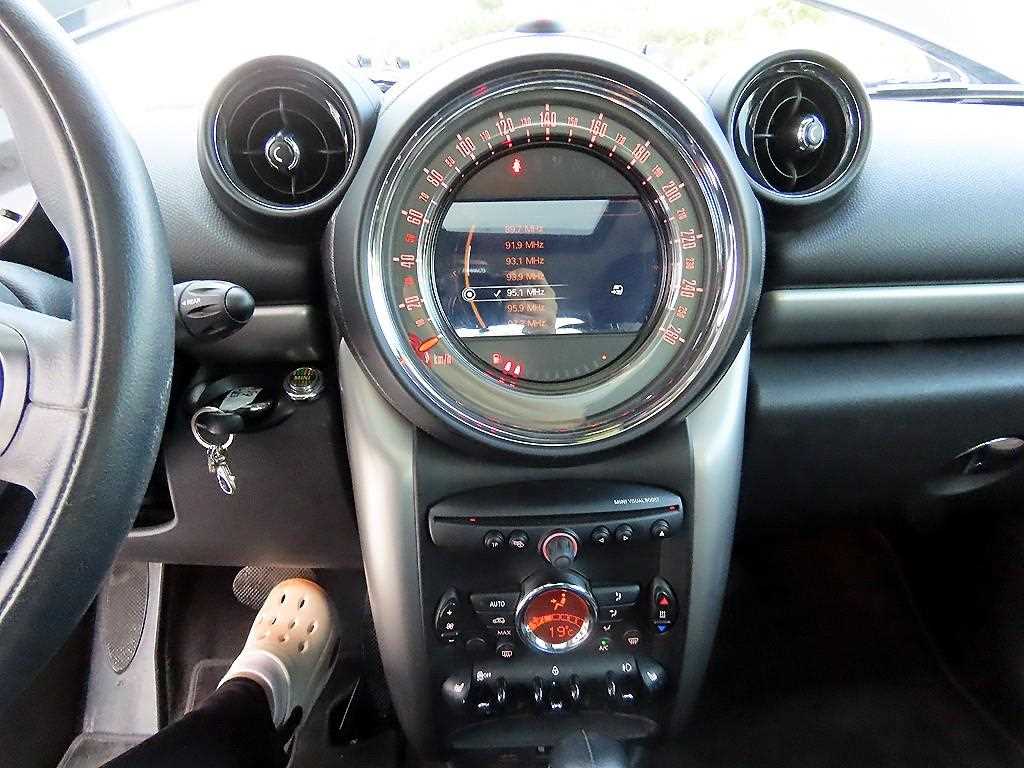 Mini Countryman — photo 12