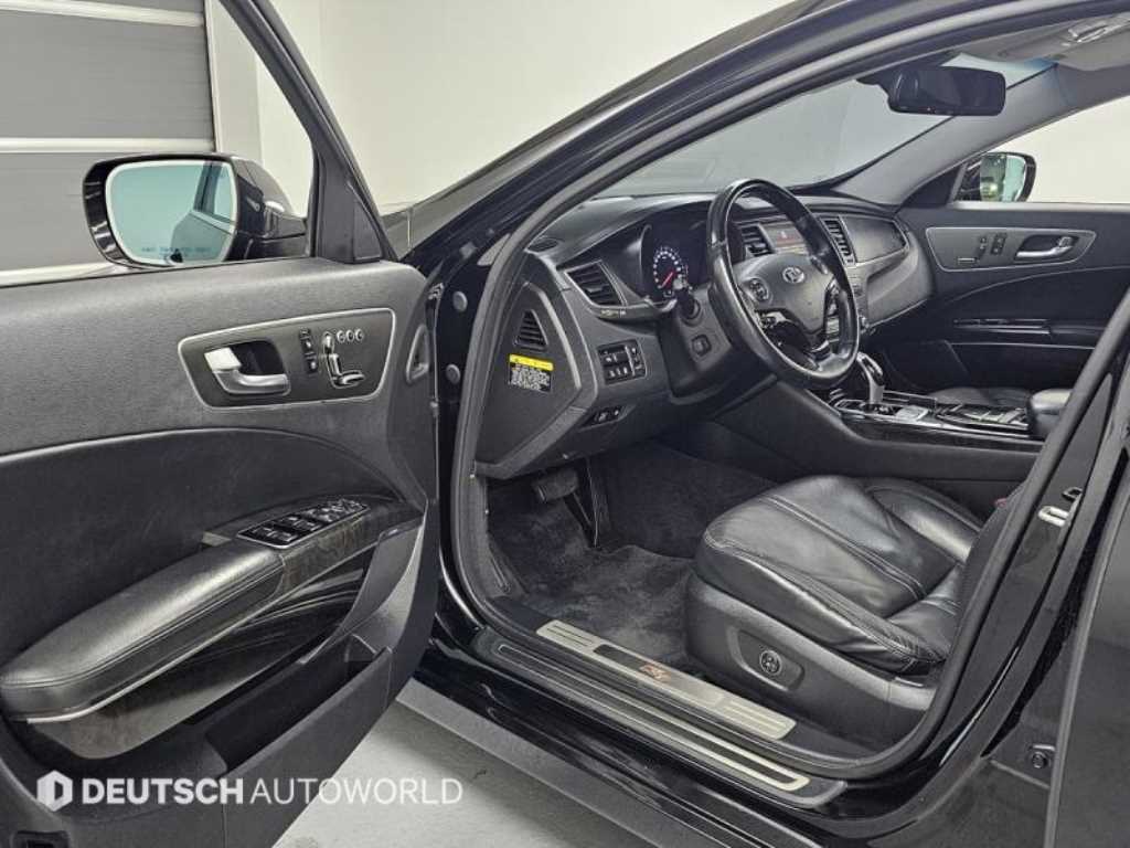 Kia K9 — photo 11