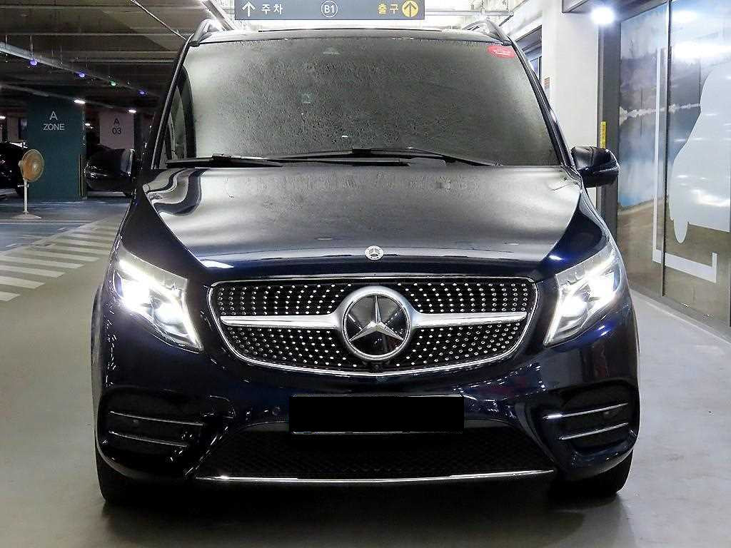 Mercedes-Benz V-Class — photo 02