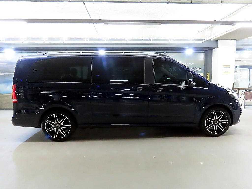 Mercedes-Benz V-Class — photo 03