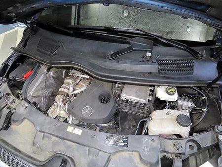 Mercedes-Benz V-Class — photo 19