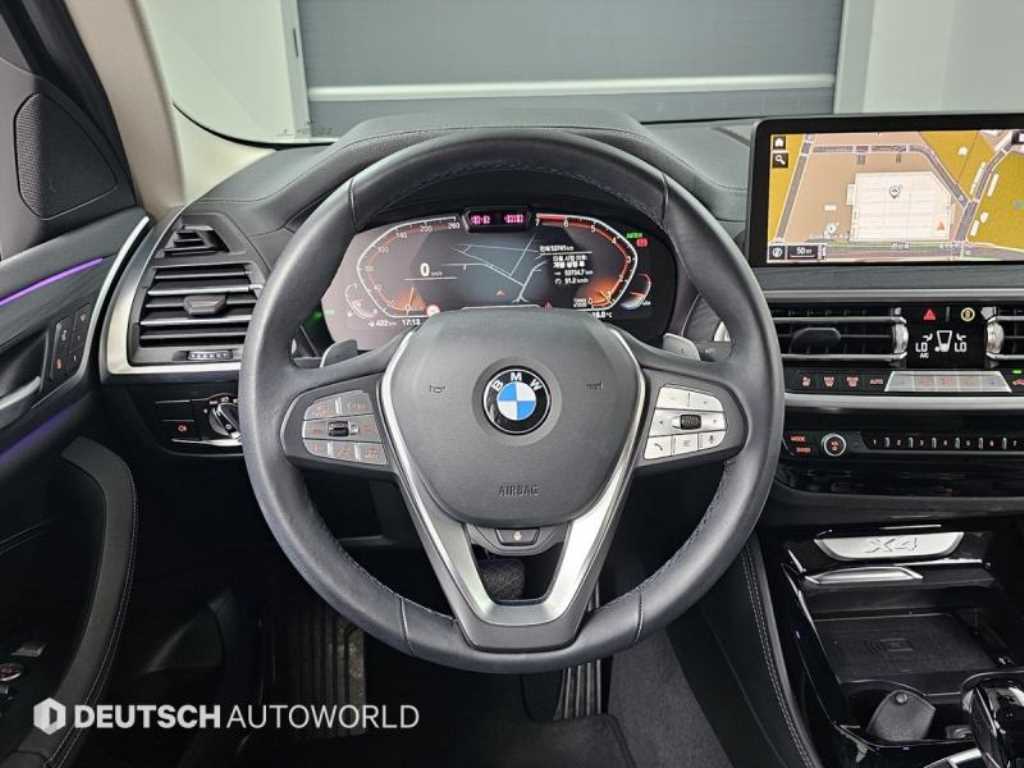 BMW X4 — photo 13