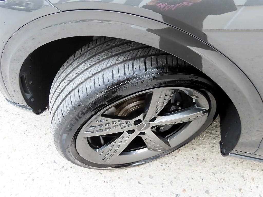 Genesis GV70 — photo 20