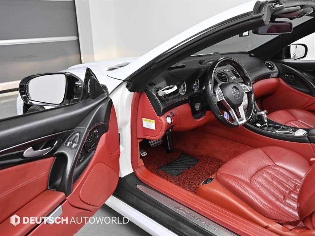 Mercedes-Benz SL-Class — photo 11