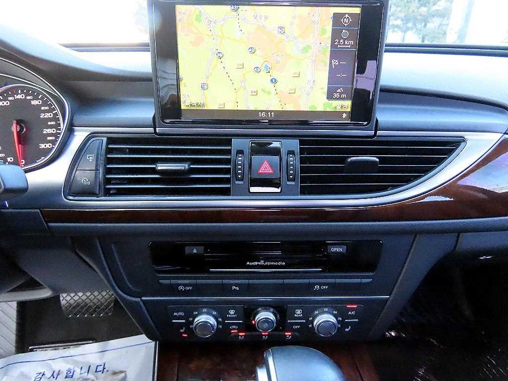 Audi A6 — photo 13