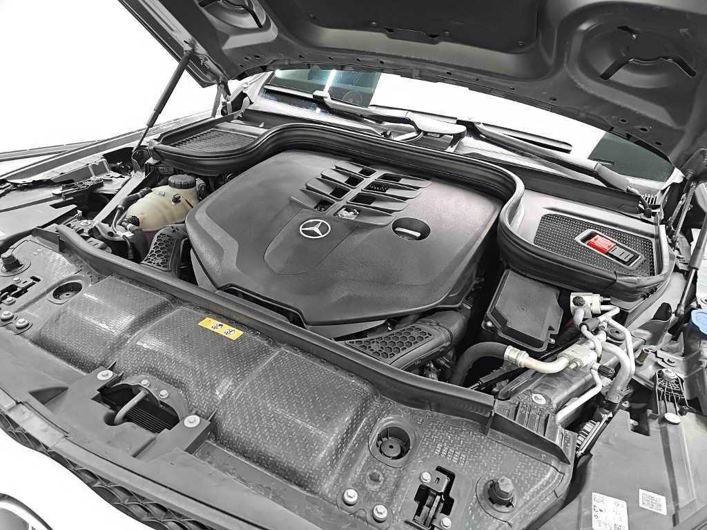 Mercedes-Benz GLS-Class — photo 05