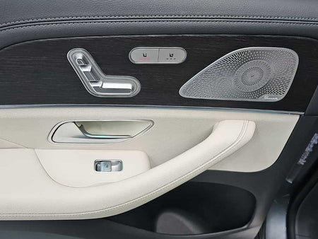 Mercedes-Benz GLS-Class — photo 13