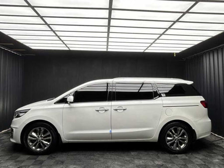 Kia Carnival — photo 02