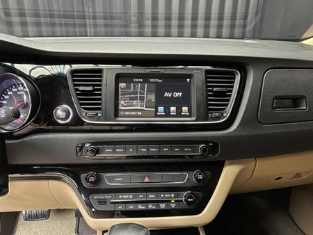 Kia Carnival — photo 11