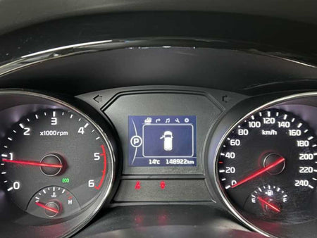 Kia Carnival — photo 17