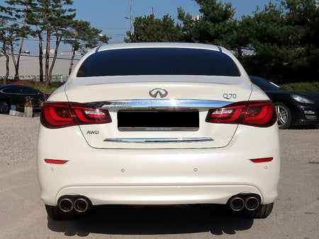 Infiniti Q70 — photo 04