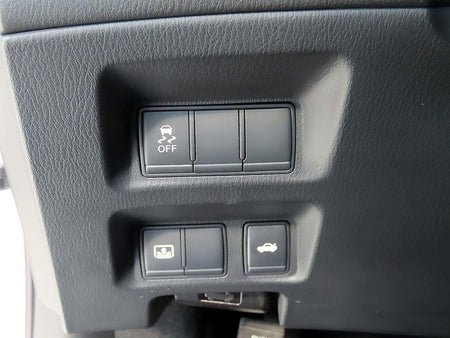 Infiniti Q70 — photo 12