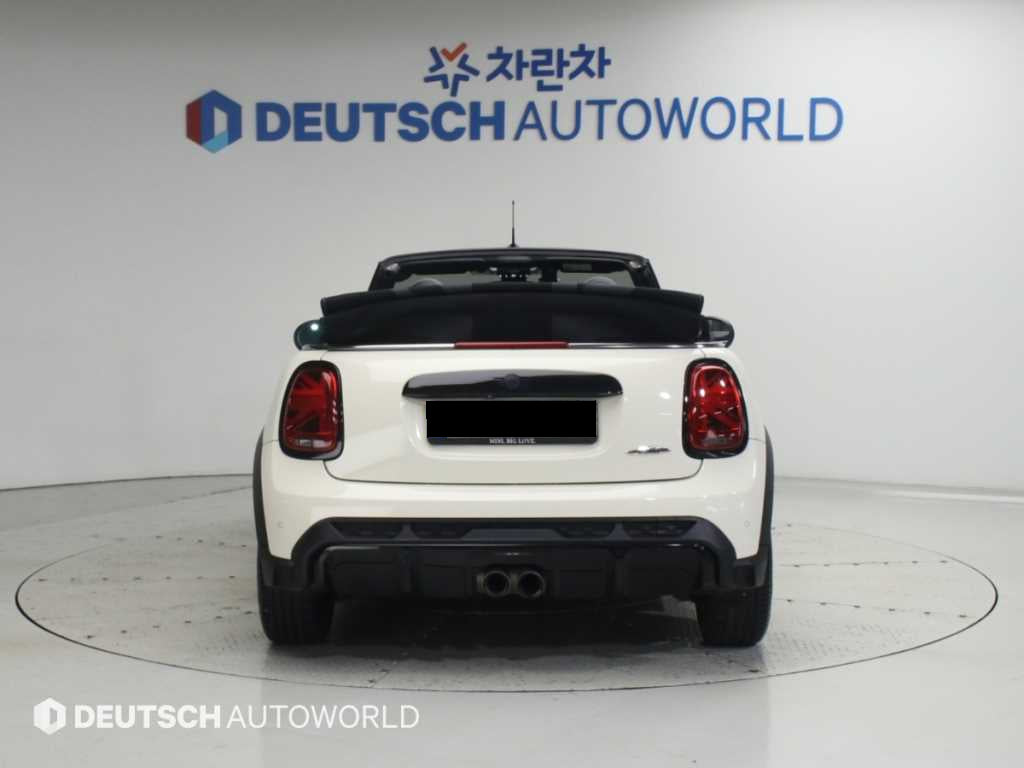 Mini Cooper Convertible — photo 04