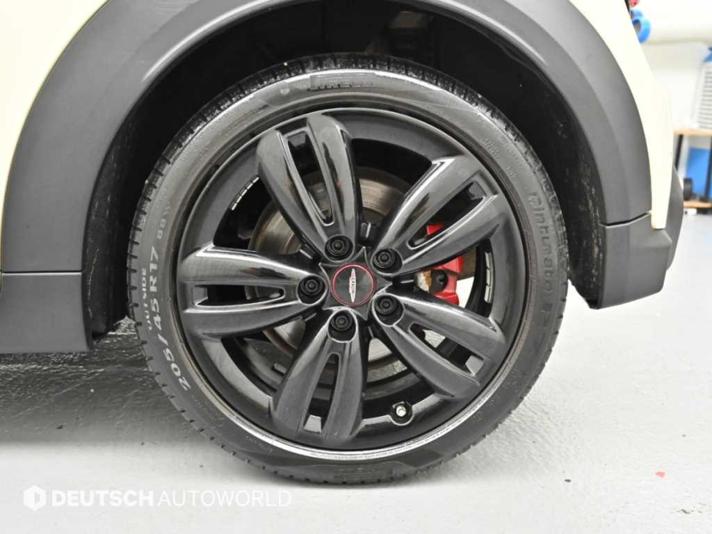 Mini Cooper Convertible — photo 05