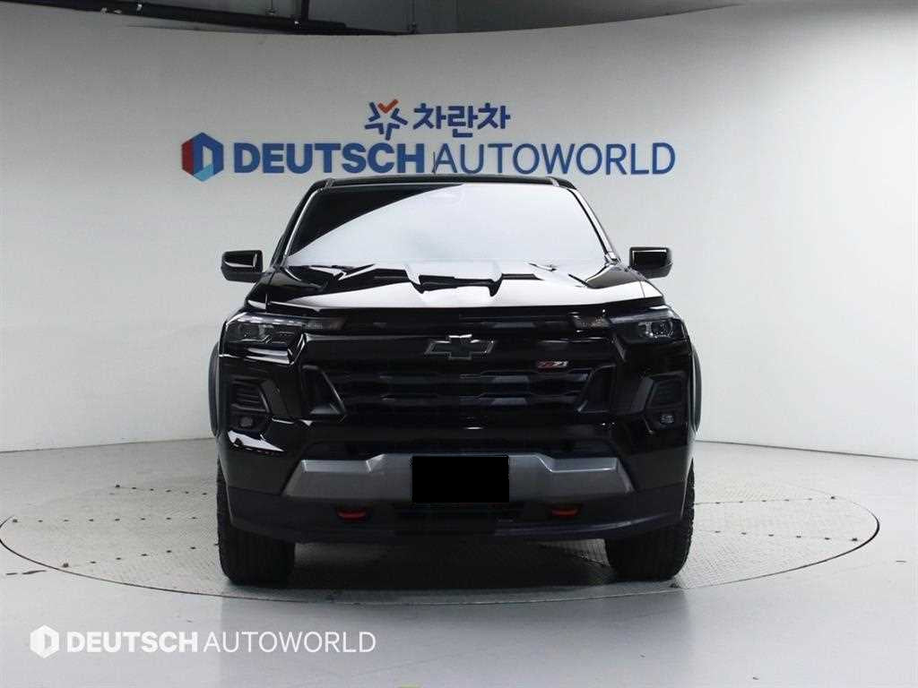 CHEVROLET Colorado — photo 03