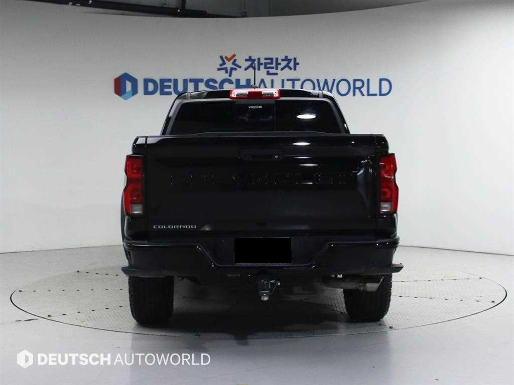 CHEVROLET Colorado — photo 04