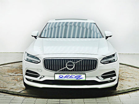 Volvo S90 — photo 01