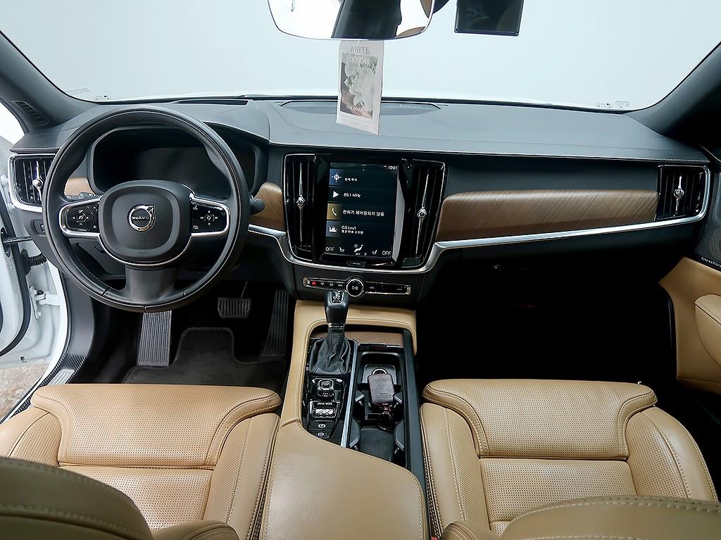 Volvo S90 — photo 05