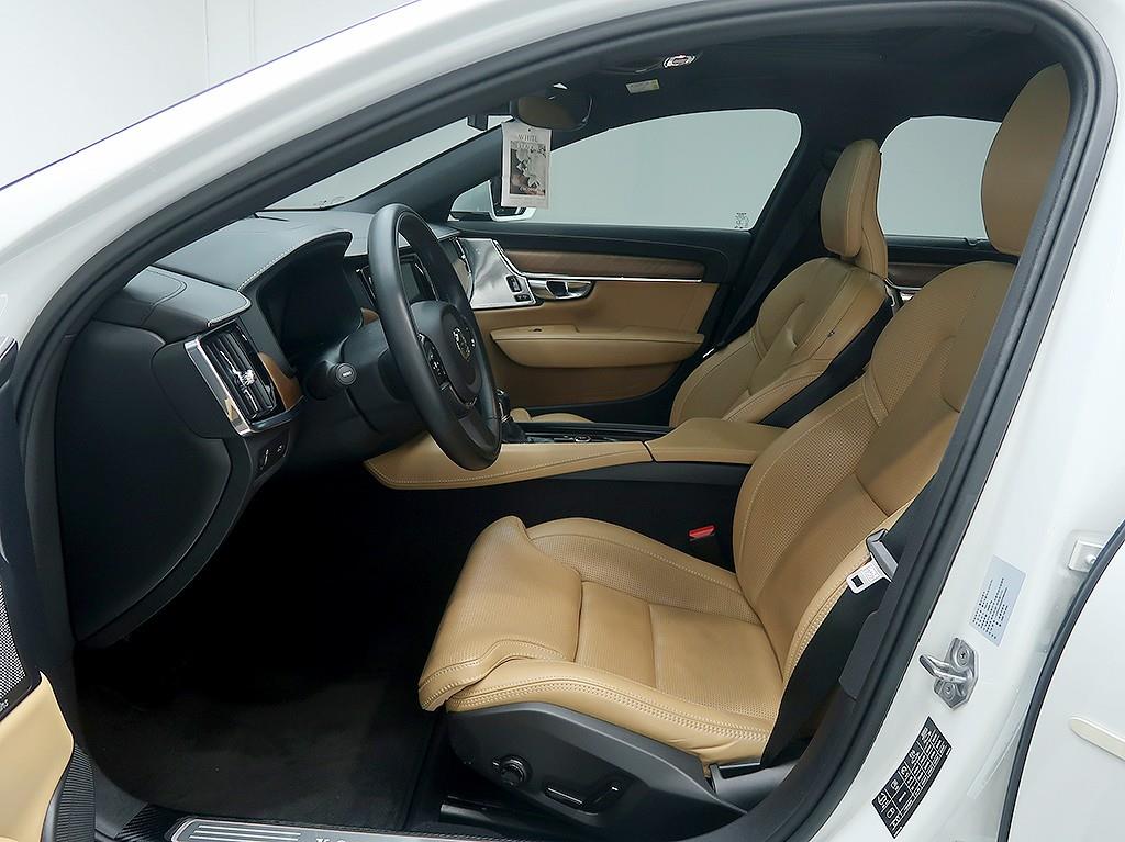 Volvo S90 — photo 11