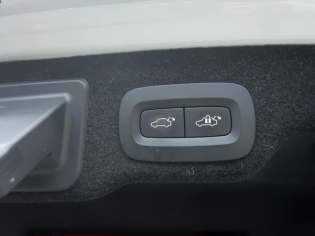 Volvo S90 — photo 17