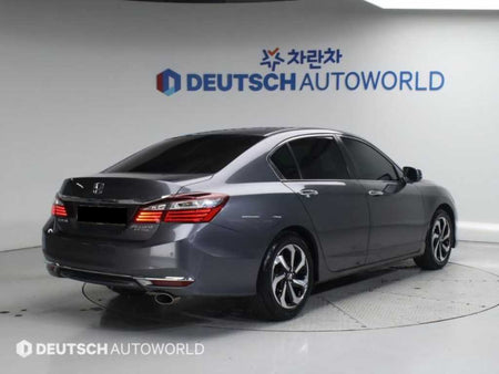 Honda Accord — photo 02