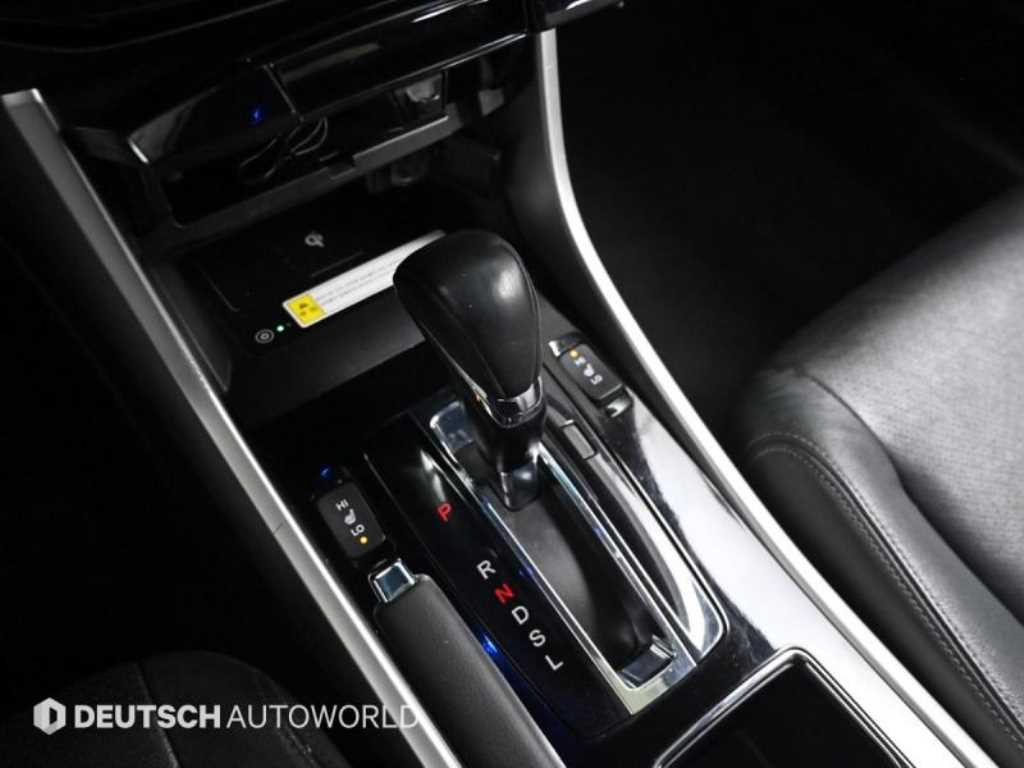 Honda Accord — photo 09