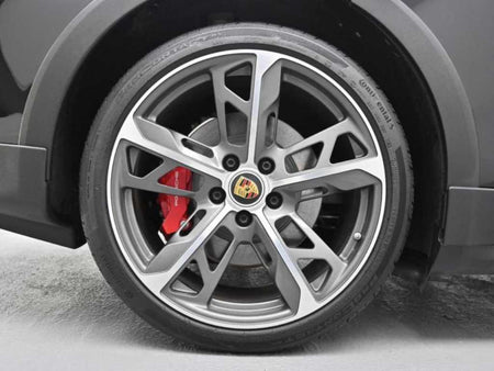 Porsche Taycan — photo 05