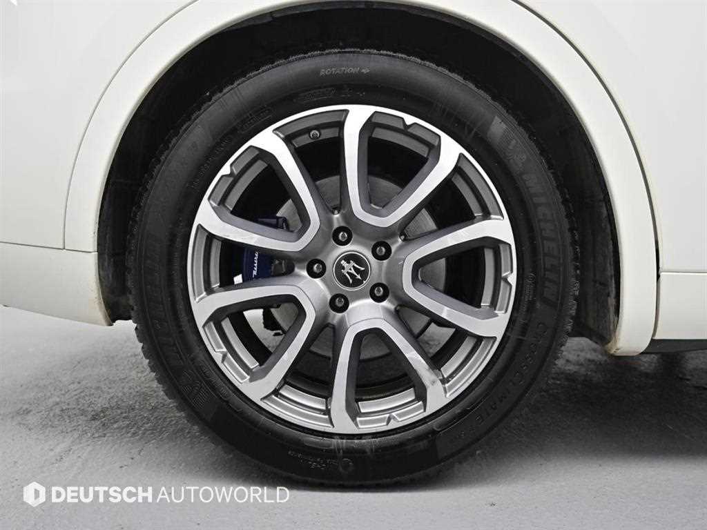 Maserati Levante — photo 05