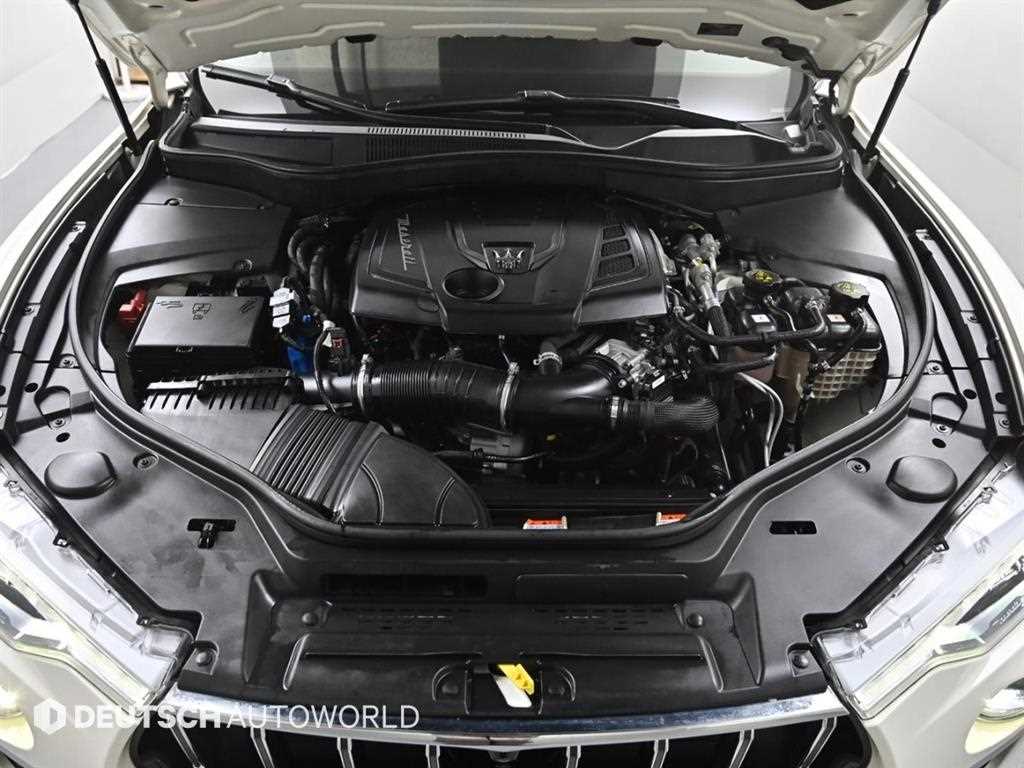 Maserati Levante — photo 06