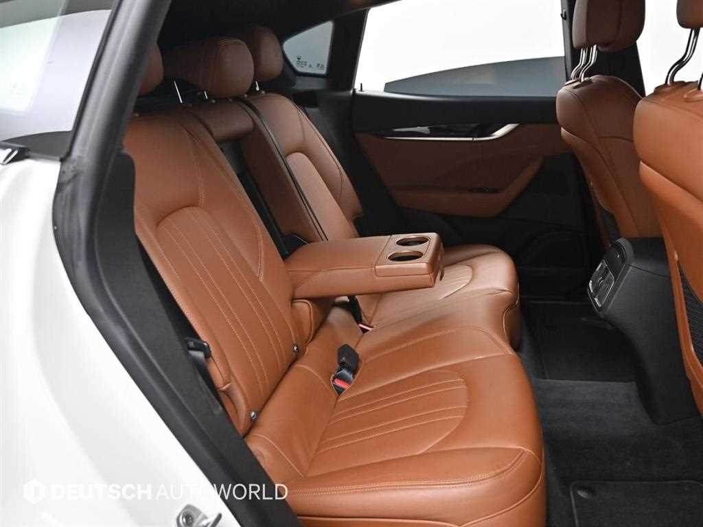 Maserati Levante — photo 11