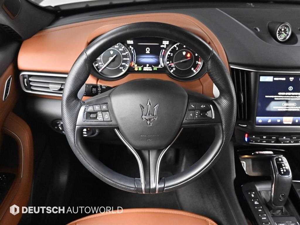 Maserati Levante — photo 12