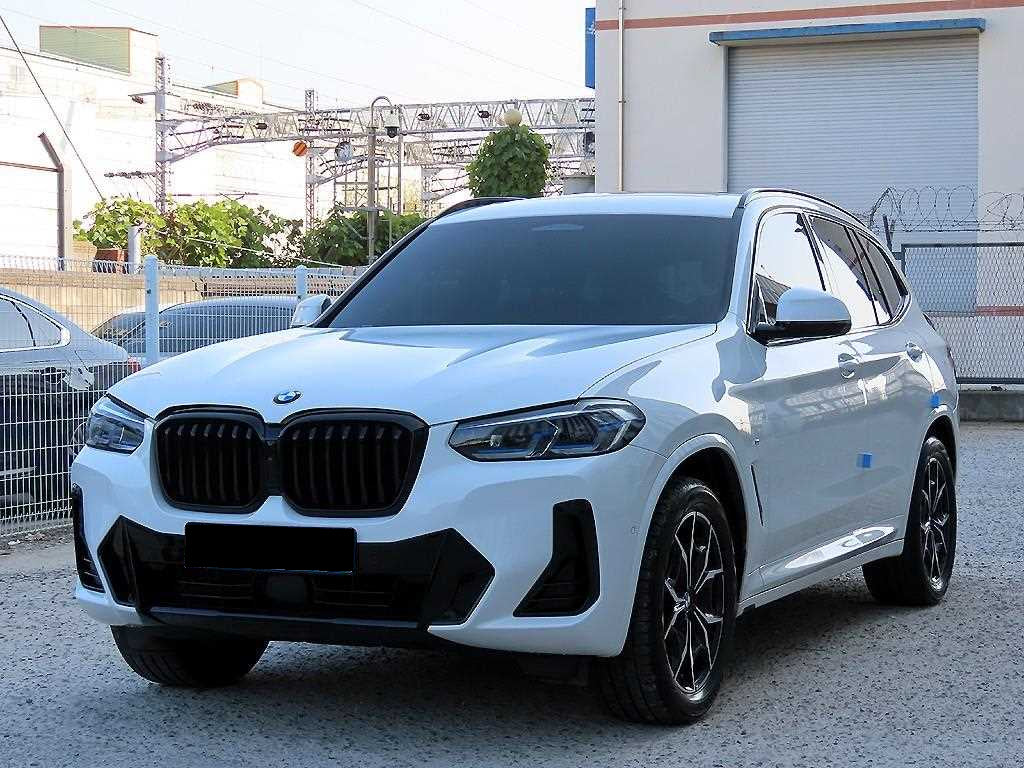BMW X3 — photo 01