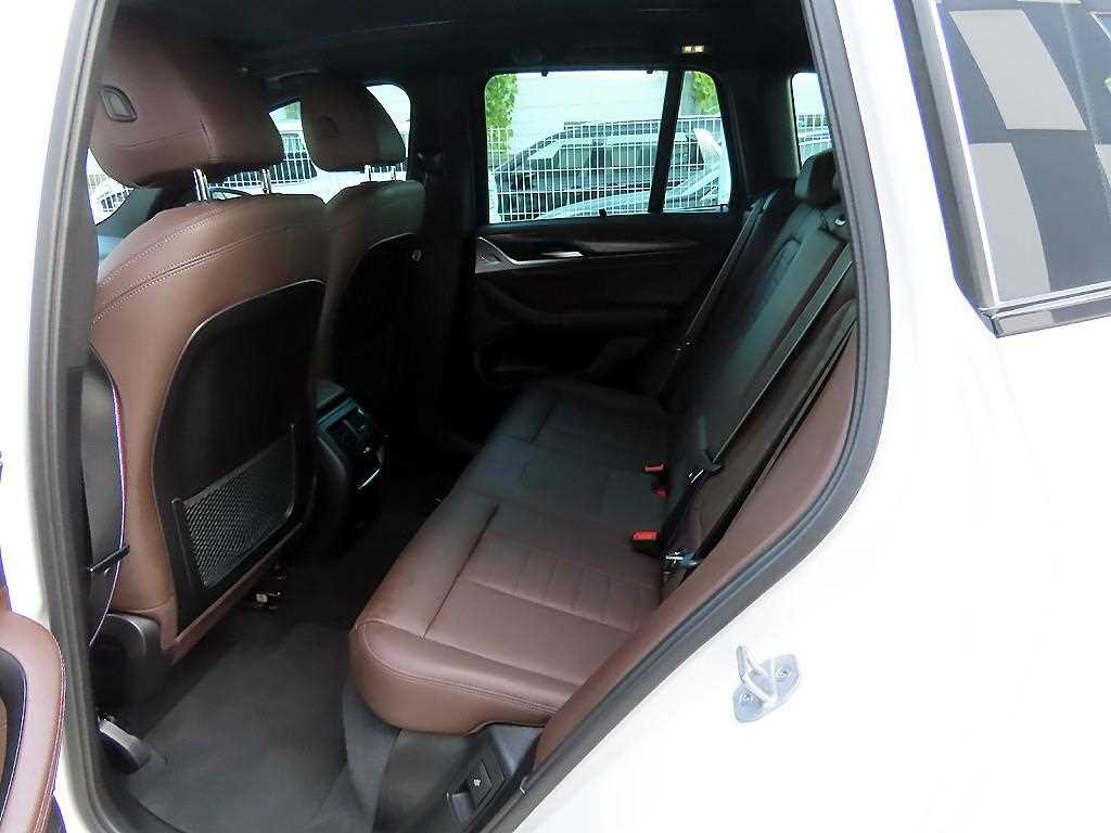 BMW X3 — photo 06