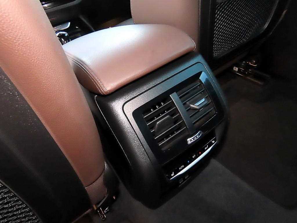 BMW X3 — photo 16