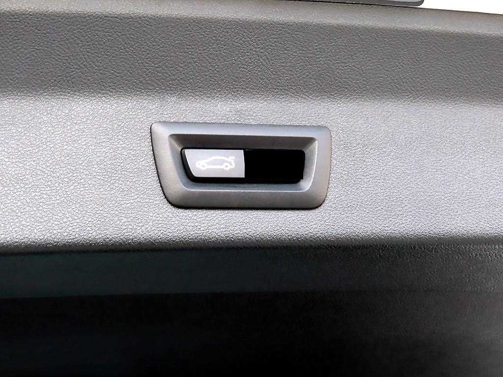 BMW X3 — photo 17