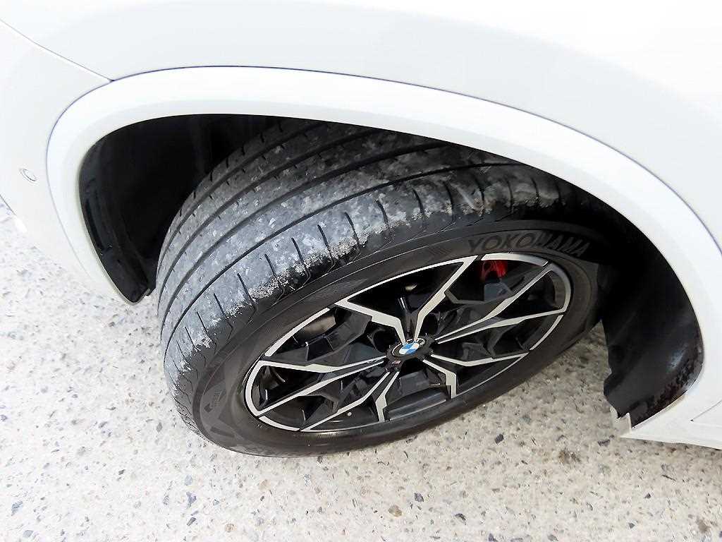 BMW X3 — photo 20