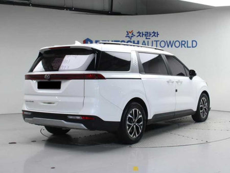 Kia Carnival — photo 02