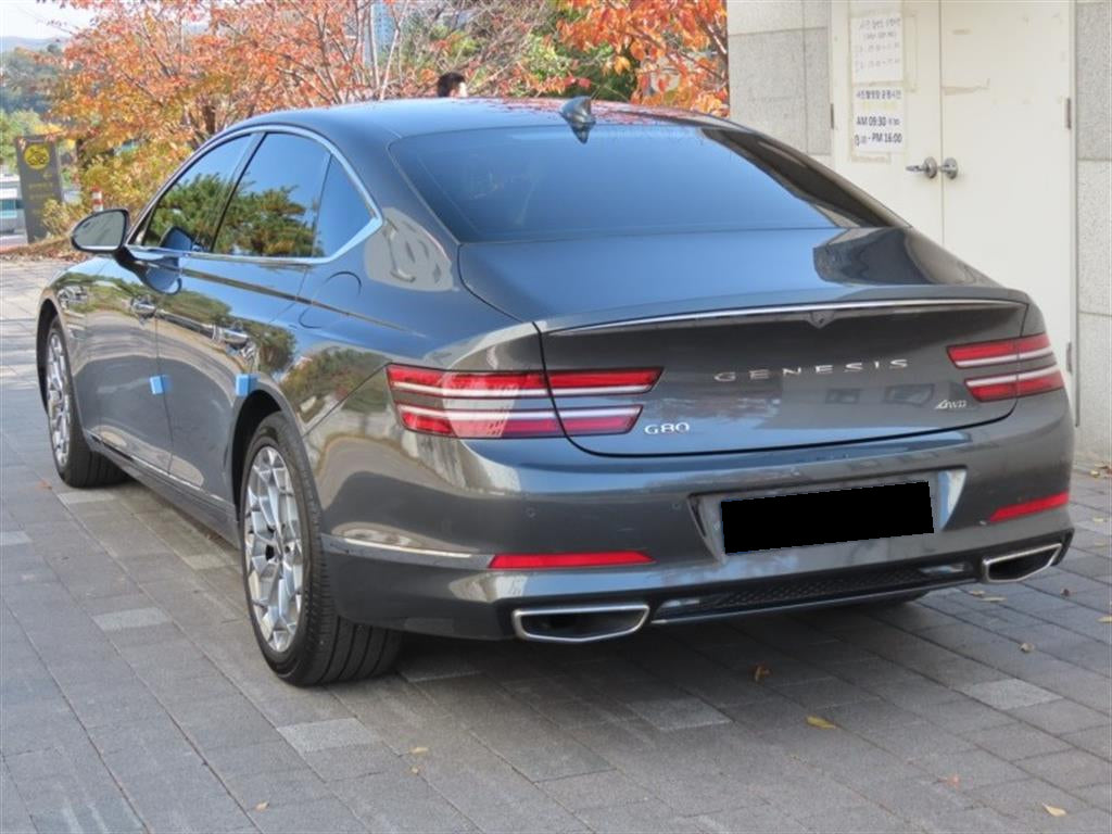 Genesis G80 — photo 04