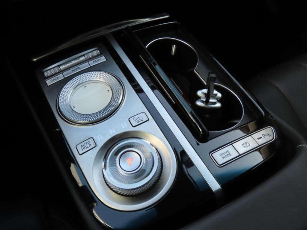 Genesis G80 — photo 06