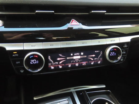 Genesis G80 — photo 07