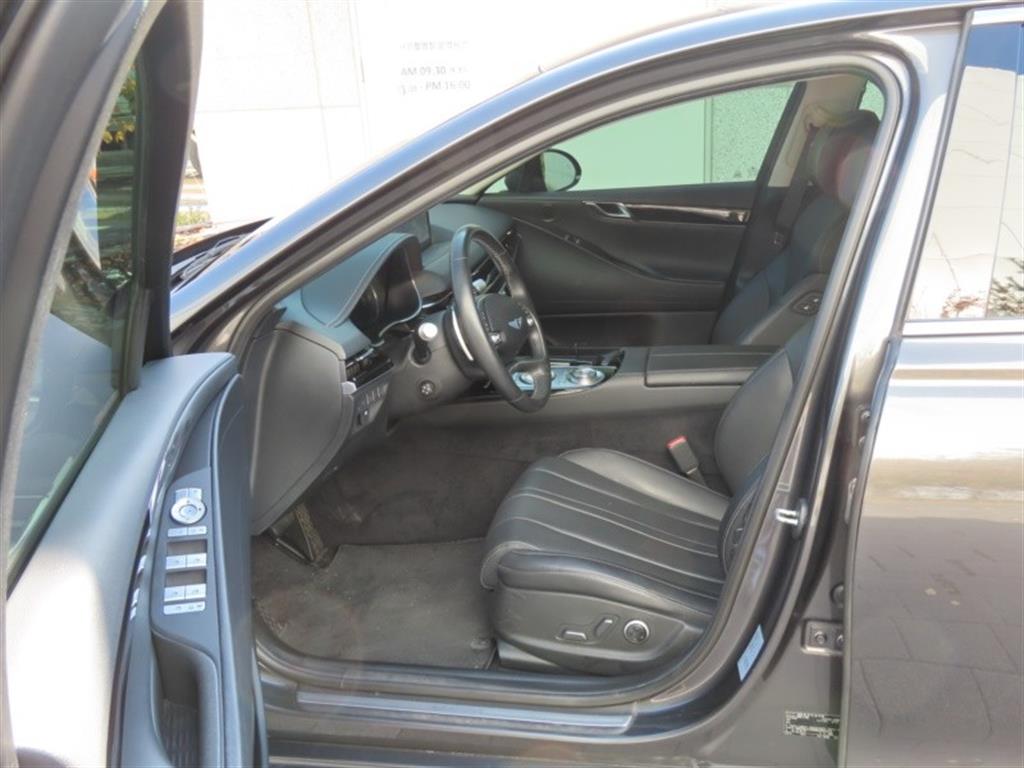 Genesis G80 — photo 13